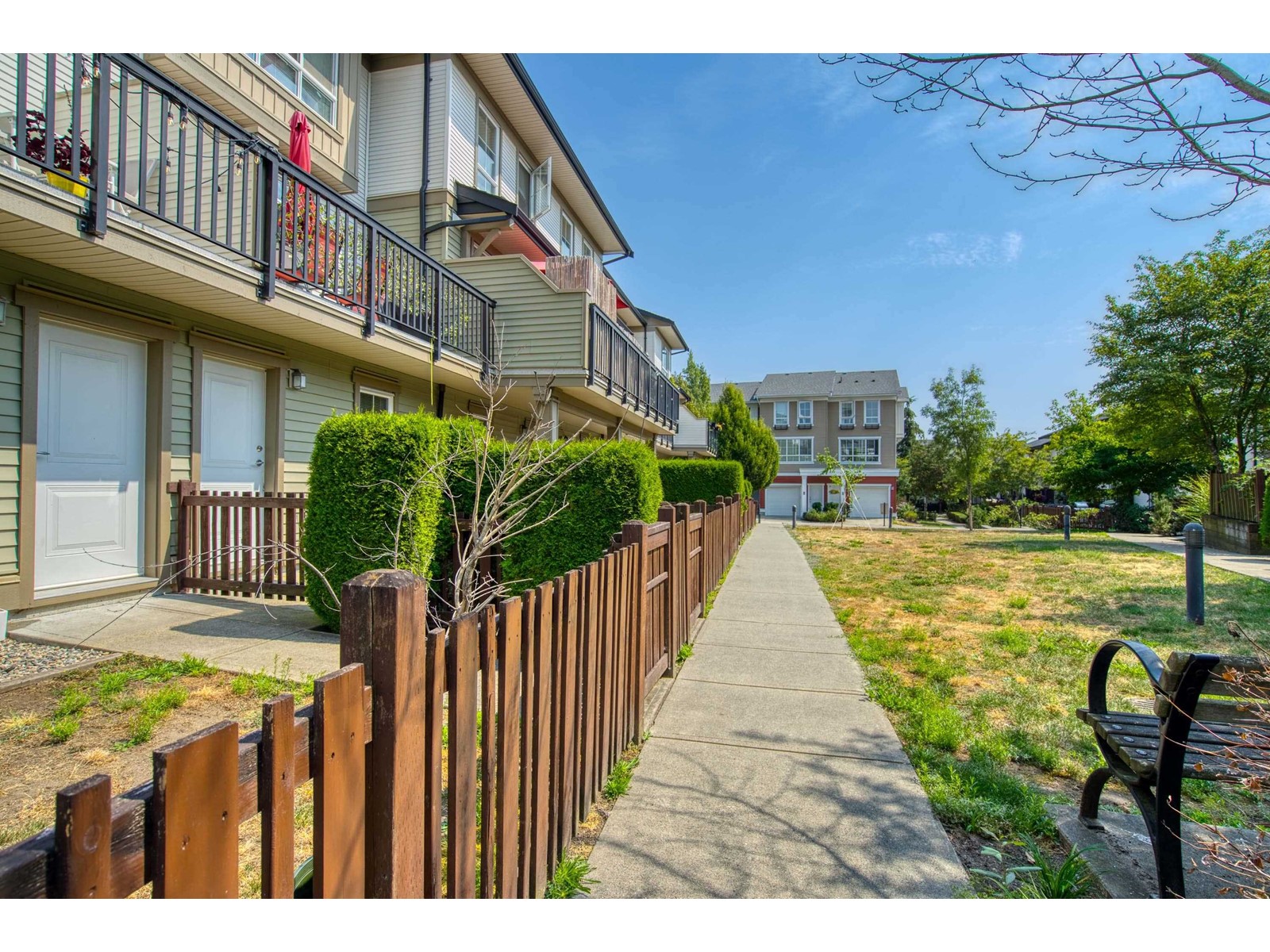 Property at 100 19505 68A AVENUE image 4