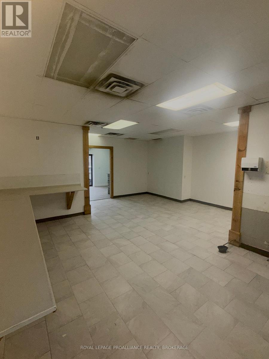 21b - 745 Gardiners Road, Kingston (South Of Taylor-Kidd Blvd), Ontario  K7M 3Y5 - Photo 6 - X10419951