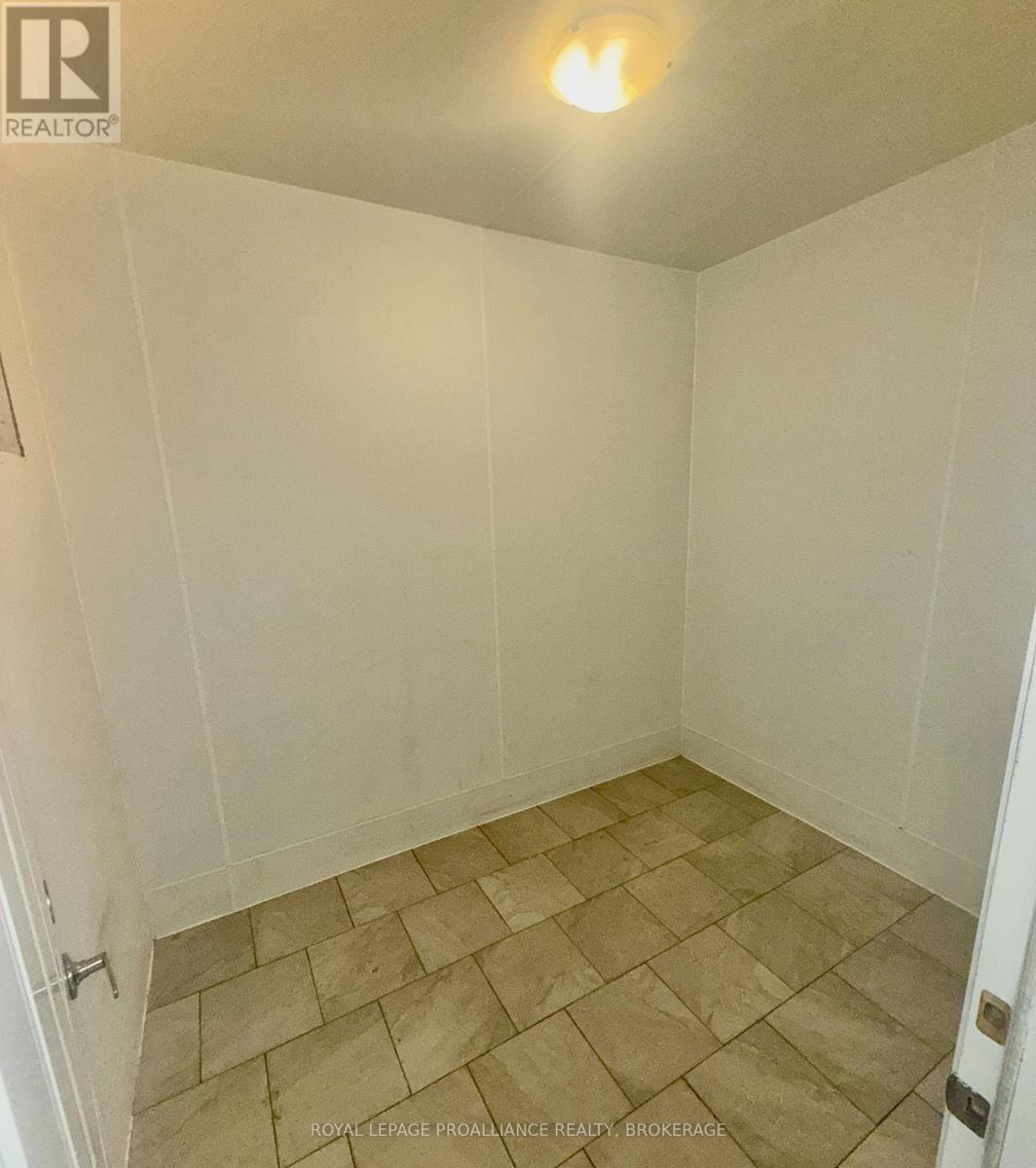 21b - 745 Gardiners Road, Kingston (South Of Taylor-Kidd Blvd), Ontario  K7M 3Y5 - Photo 8 - X10419951