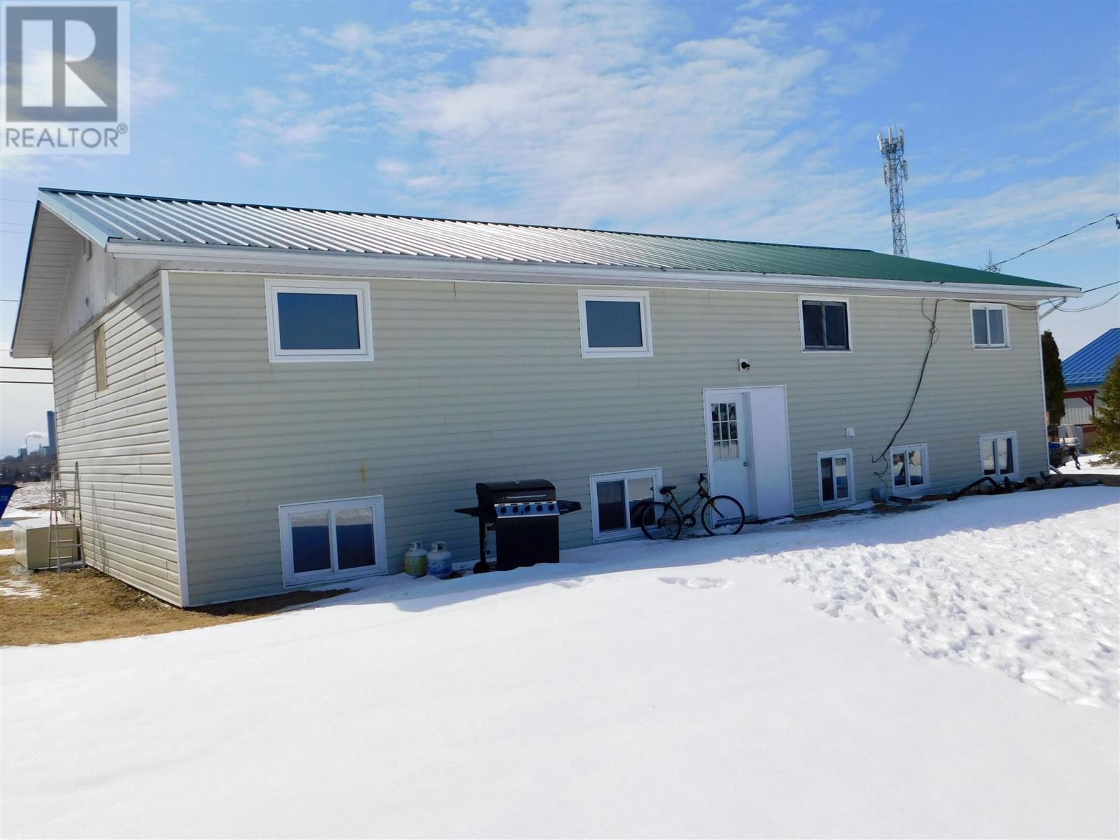95 Leach Rd, Dryden, Ontario  P8N 3G2 - Photo 4 - TB240853