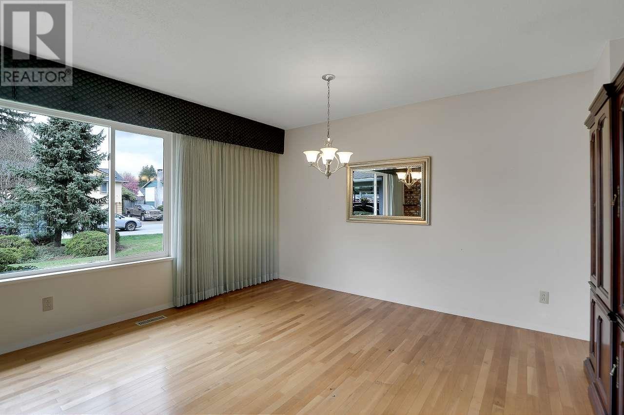 21222 117 Avenue, Maple Ridge, British Columbia  V2X 2H4 - Photo 18 - R2990461