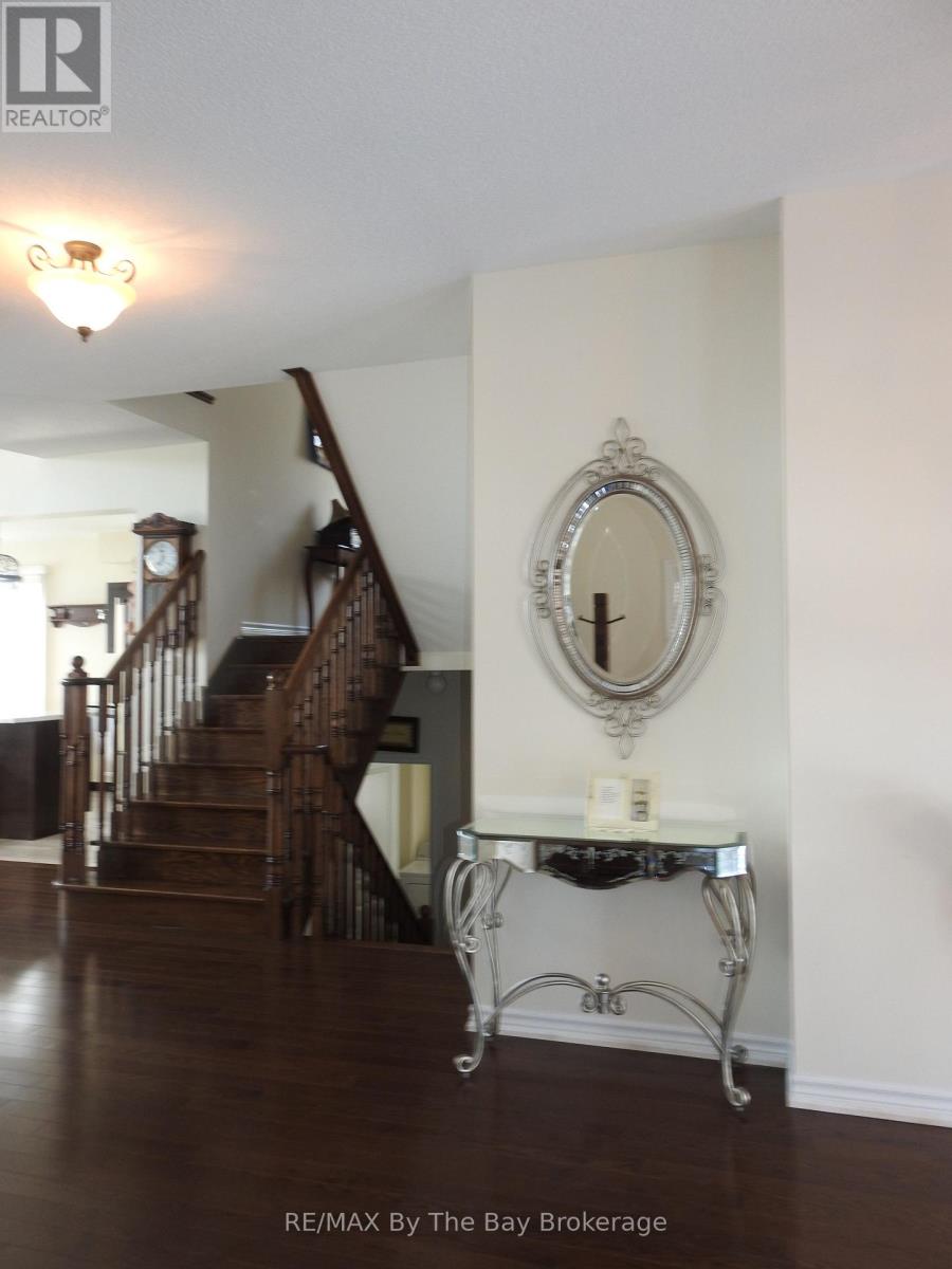 48 Allegra Drive, Wasaga Beach, Ontario  L9Z 0H5 - Photo 18 - S12084275