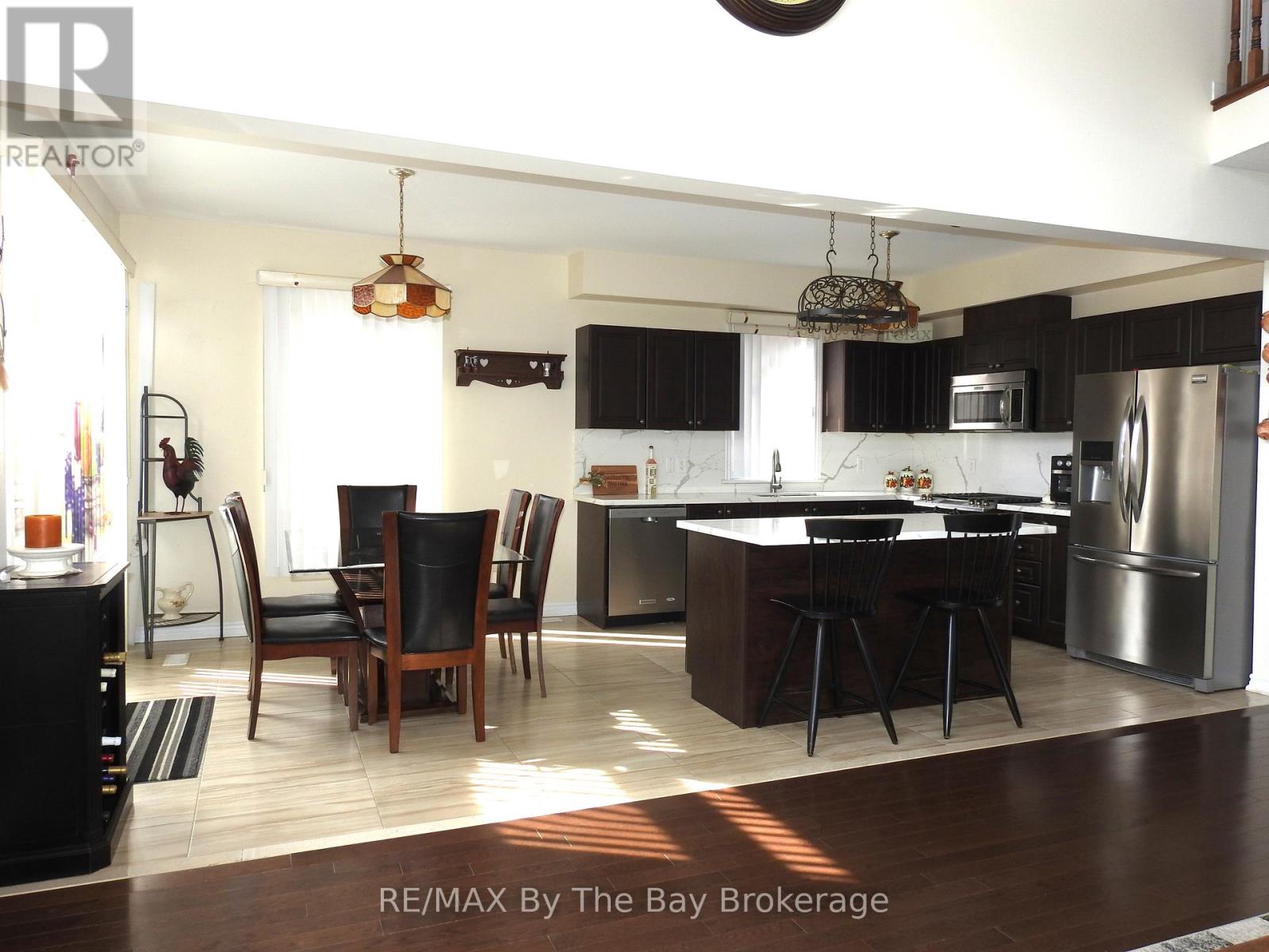 48 Allegra Drive, Wasaga Beach, Ontario  L9Z 0H5 - Photo 7 - S12084275