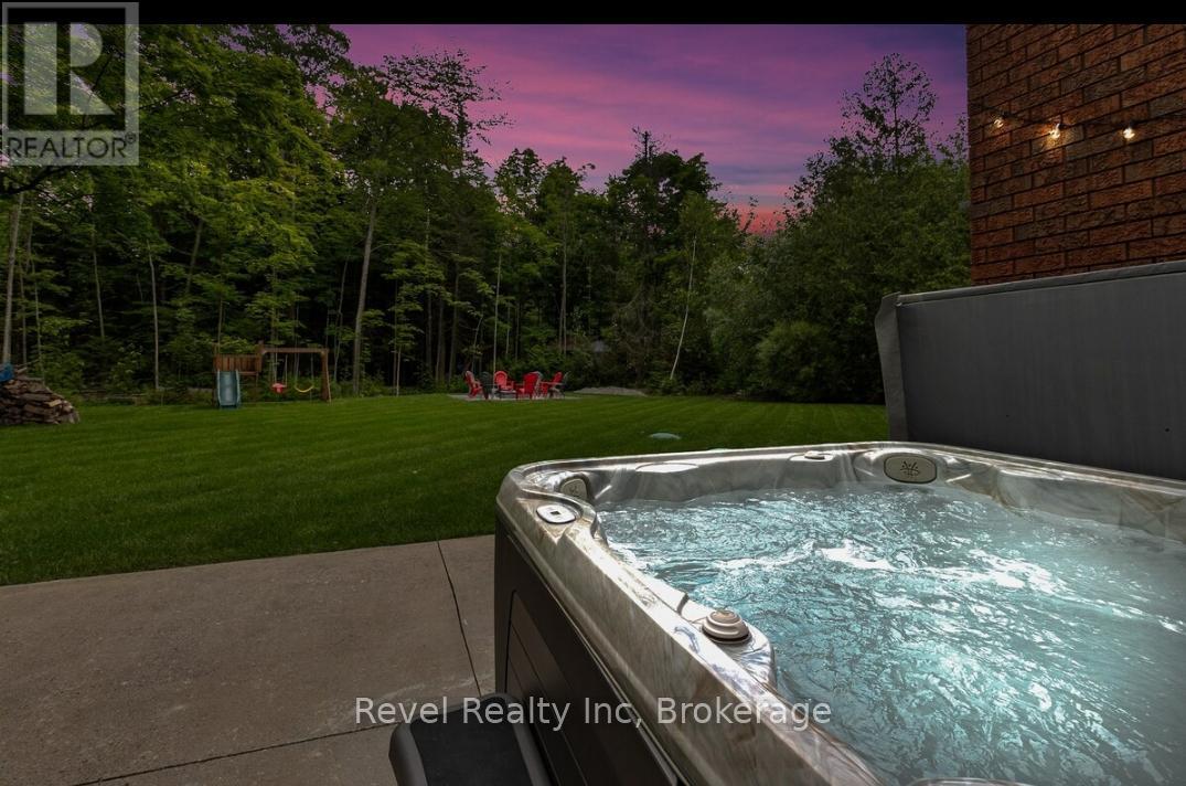 1517 Tiny Beaches Road N, Tiny, Ontario  L9M 0J2 - Photo 16 - S12084361