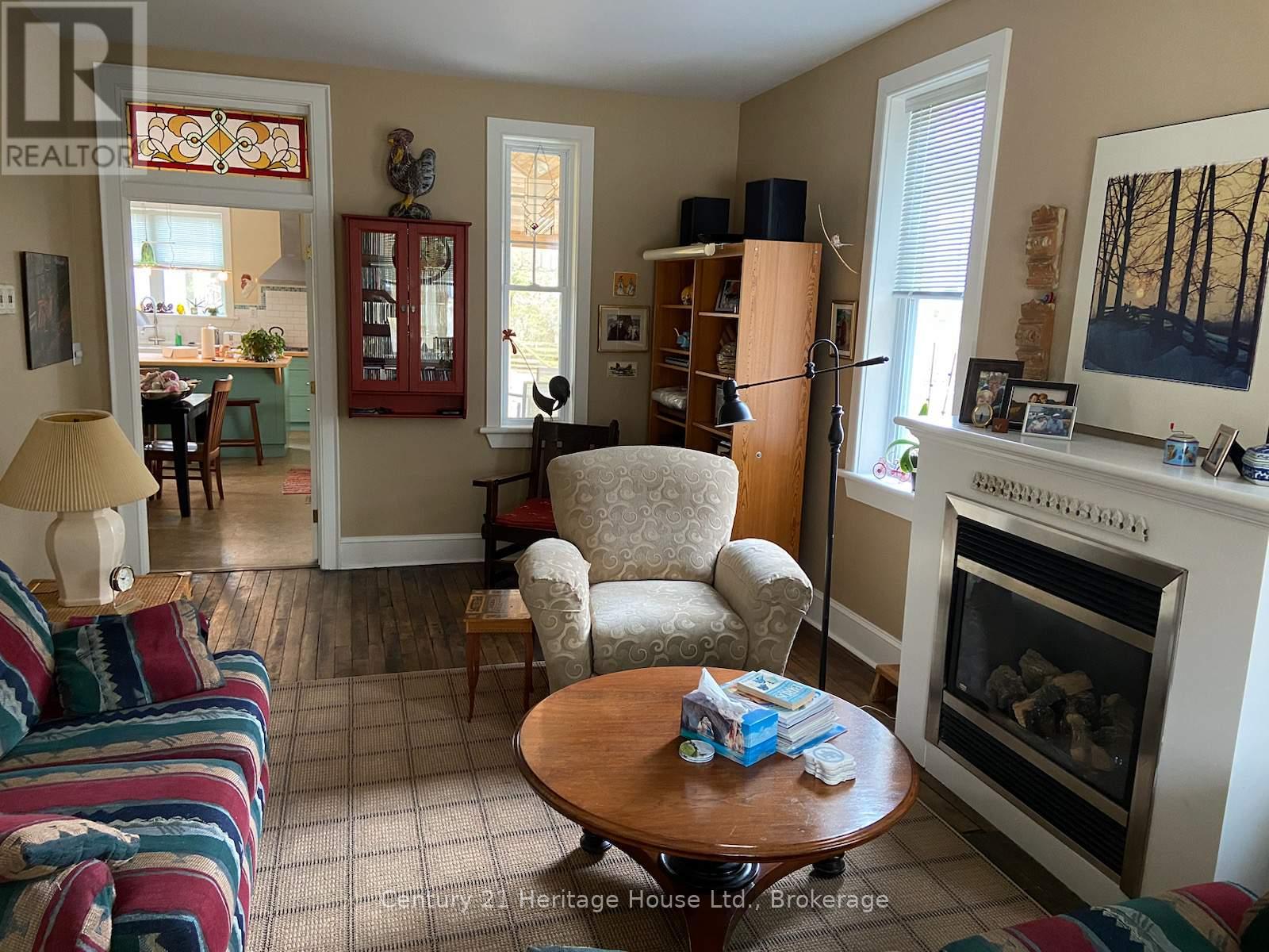 392034 Grey Road 109 Road, Southgate, Ontario  N0G 2A0 - Photo 15 - X12084412