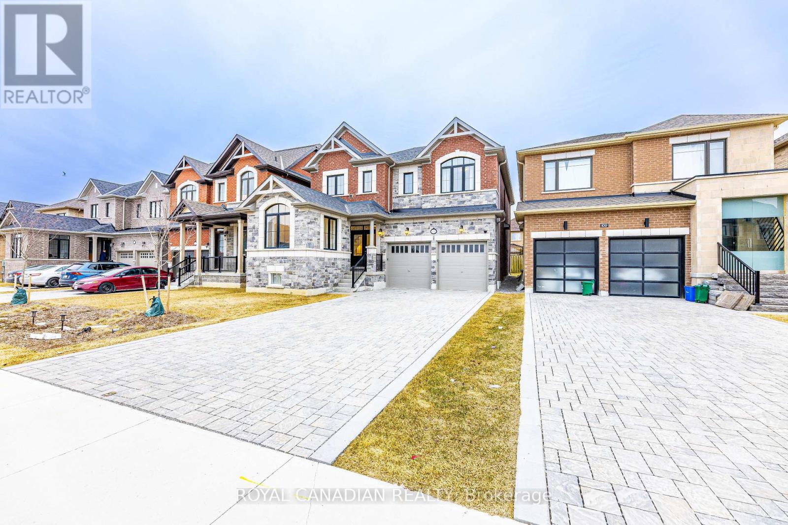 Property at 111 JINNAH AVENUE image 2