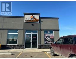 1 40 Centennial Drive N, Martensville, Ca