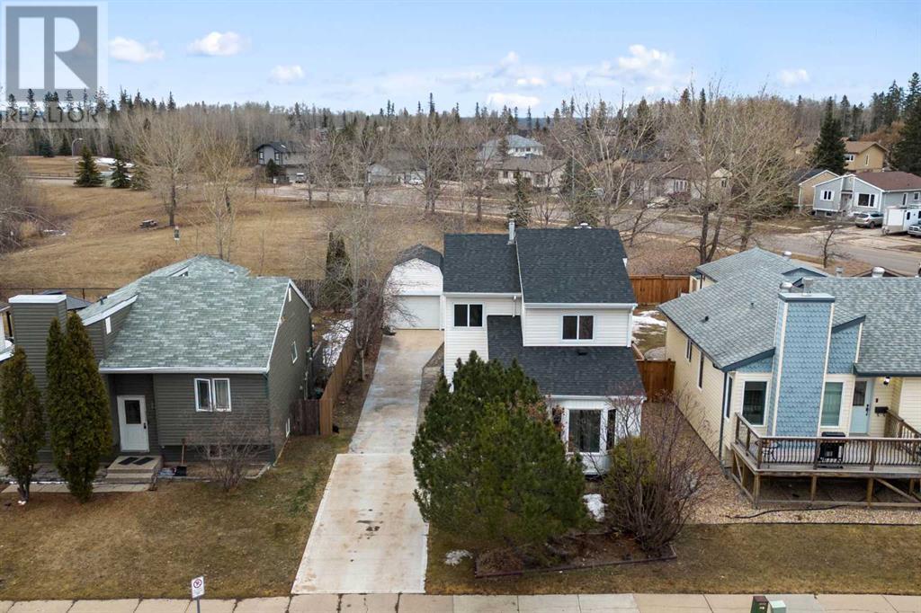 Property at 121 Brooks Place image 2