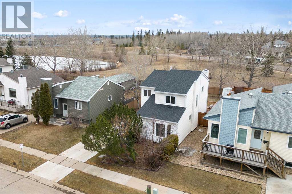 121 Brooks Place, Fort Mcmurray, Alberta  T9K 2E8 - Photo 1 - A2201841