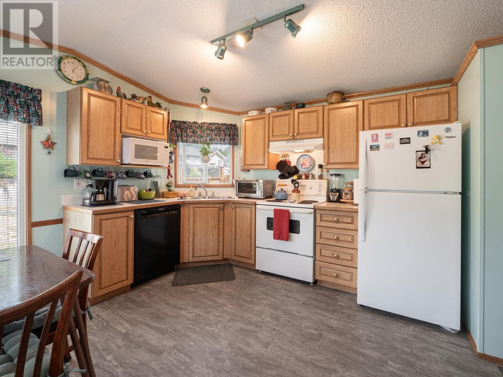Property at 753 STEINBRUNNER ROAD image 4
