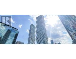 2910 - 3900 CONFEDERATION PARKWAY, Mississauga, Ontario