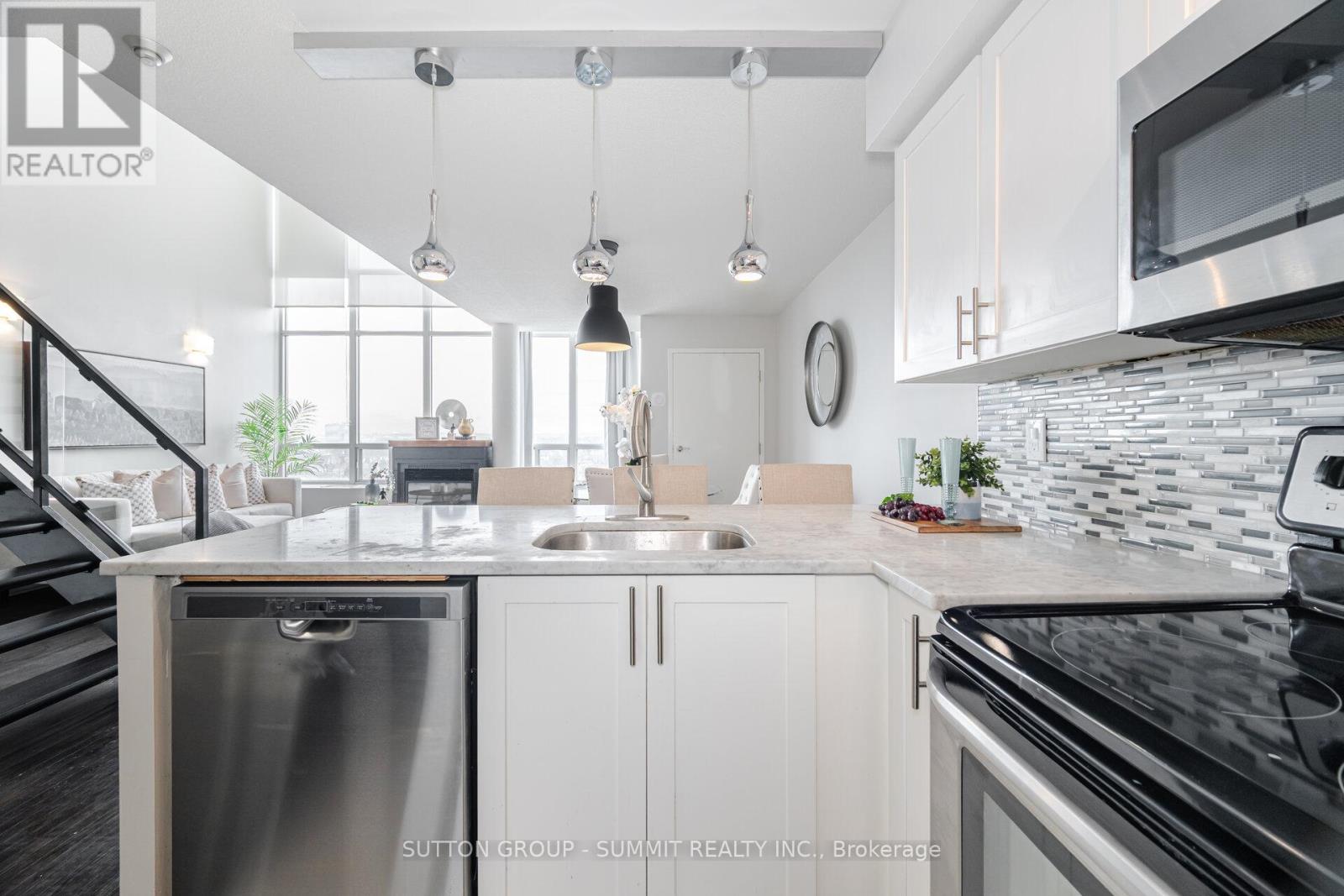 709 - 250 Manitoba Street, Toronto, Ontario  M8Y 4G8 - Photo 9 - W12084221