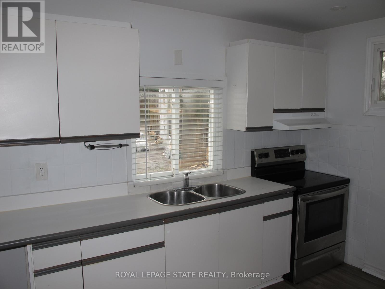 4233 May Avenue, Niagara Falls, Ontario  L2E 3H9 - Photo 16 - X12084458