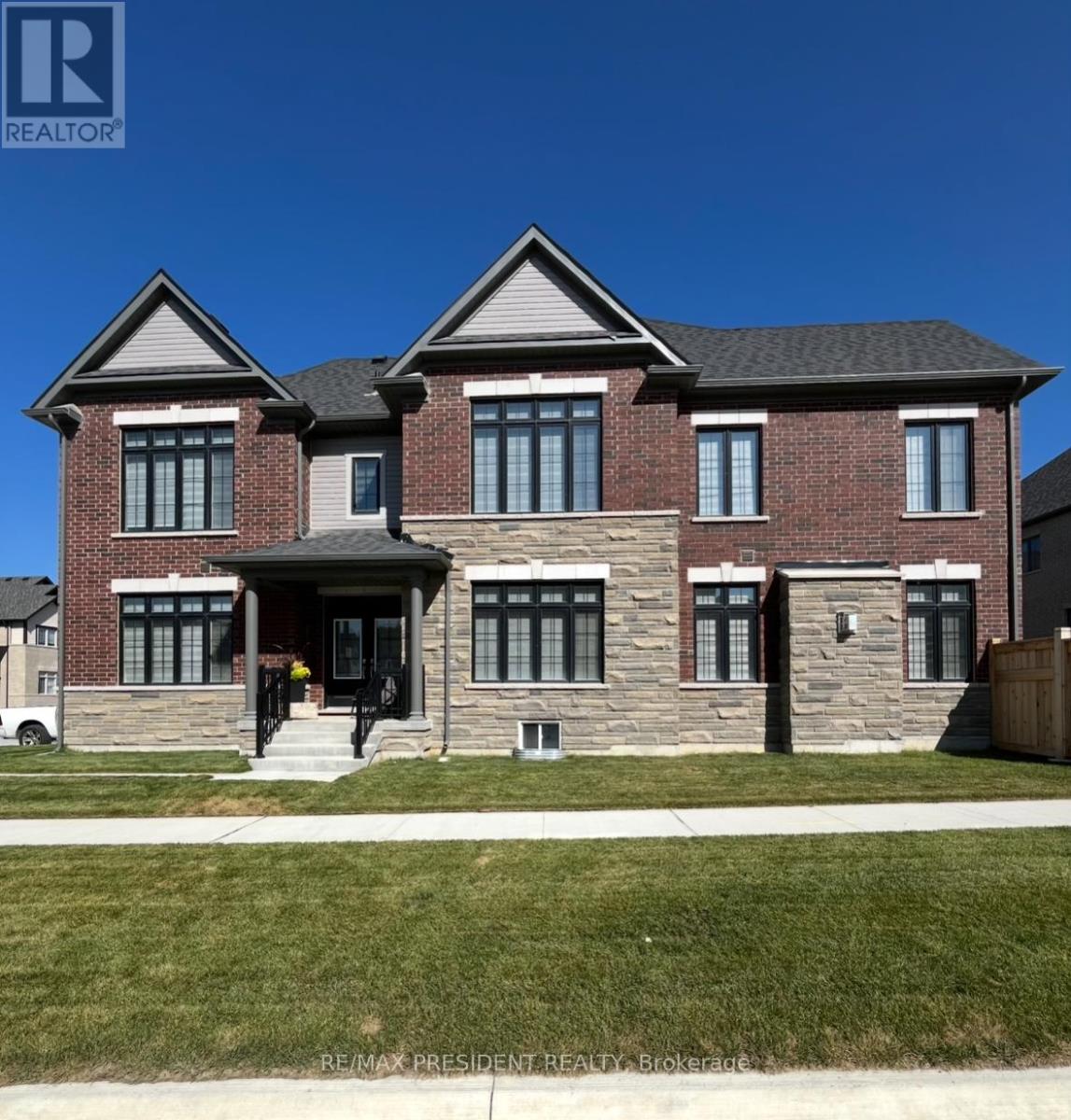 130 Wraggs Road, Bradford West Gwillimbury, Ontario  L3Z 4N2 - Photo 3 - N12083883