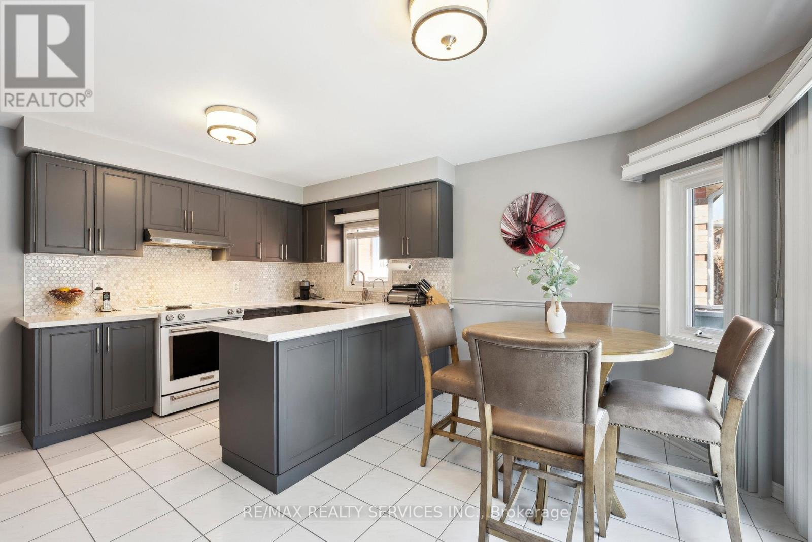 52 Buffridge Trail, Brampton, Ontario  L7A 1H8 - Photo 18 - W12067056