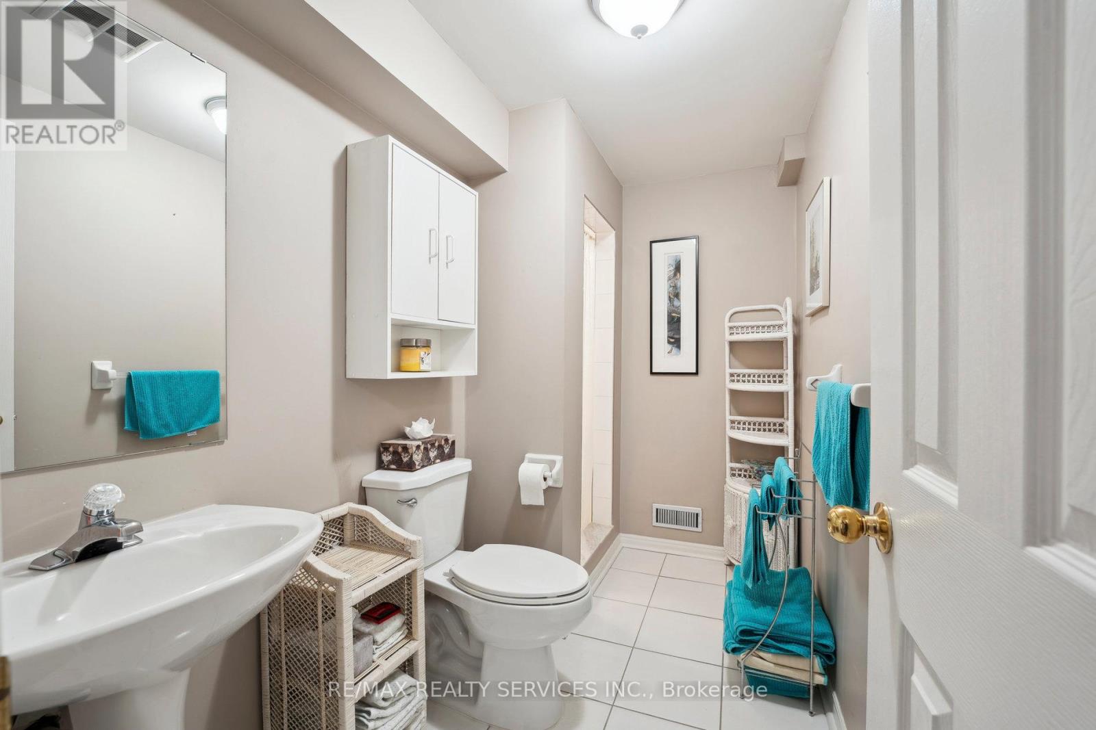 52 Buffridge Trail, Brampton, Ontario  L7A 1H8 - Photo 39 - W12067056