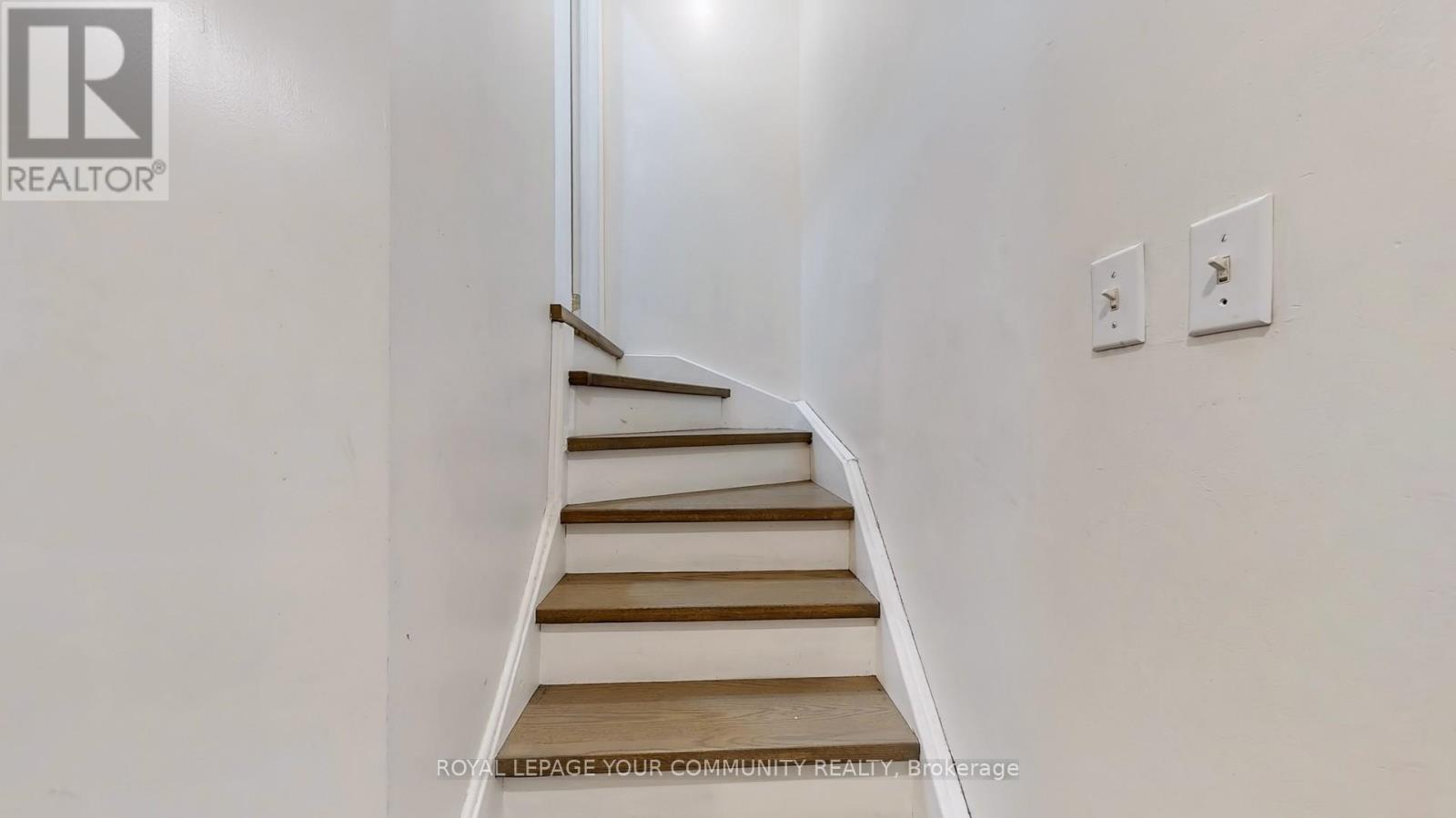 148 Rory Road, Toronto, Ontario  M6L 3G4 - Photo 27 - W12084129