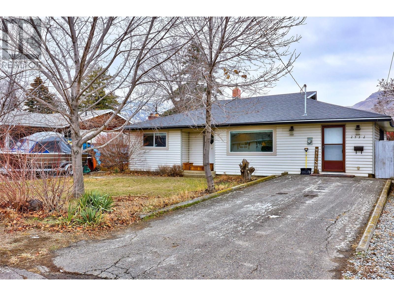 2532 YOUNG Avenue, Kamloops, British Columbia