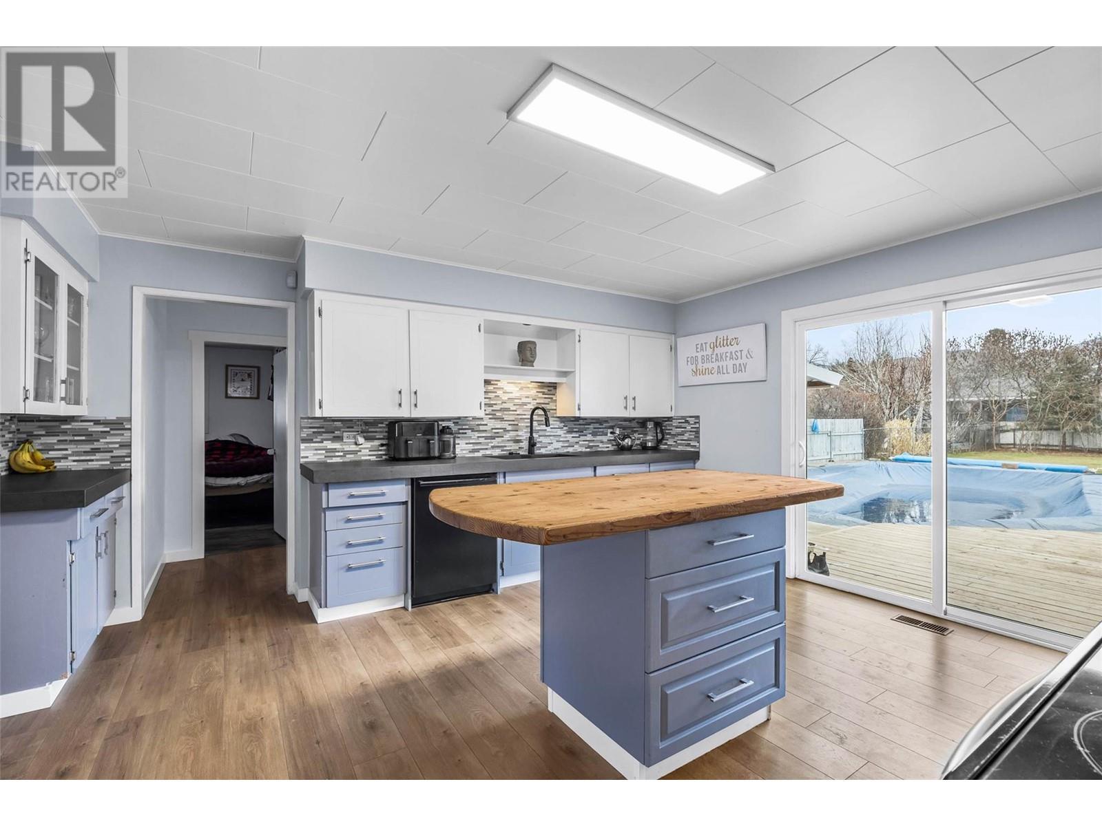 2532 Young Avenue, Kamloops, British Columbia  V2B 4M8 - Photo 11 - 10343595