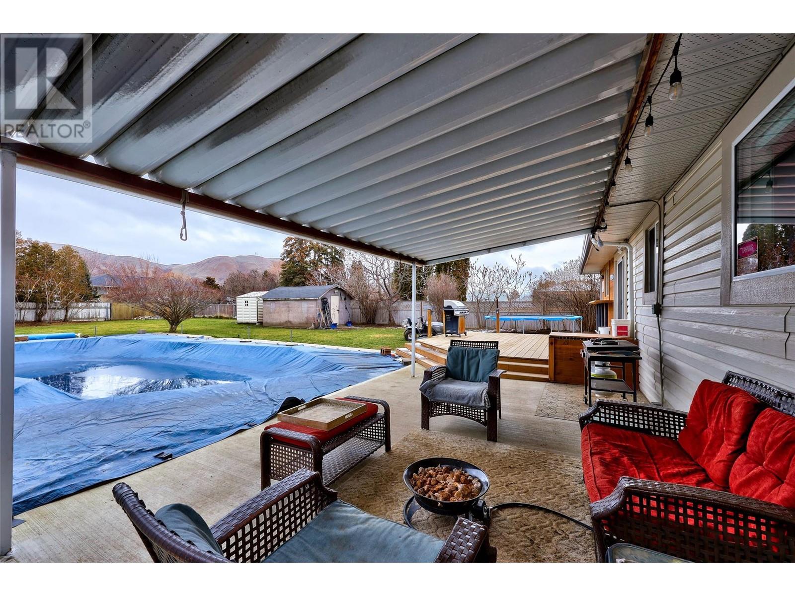 2532 Young Avenue, Kamloops, British Columbia  V2B 4M8 - Photo 3 - 10343595