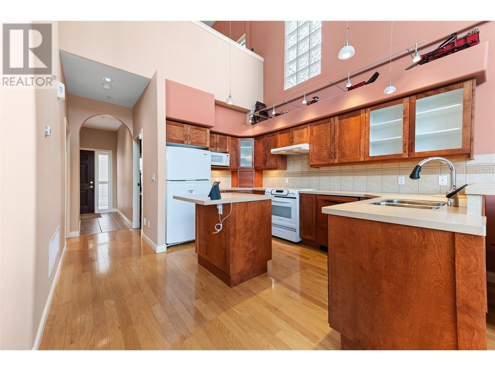 250 Marina Way Unit# 505, Penticton, British Columbia  V2A 1H4 - Photo 16 - 10343479