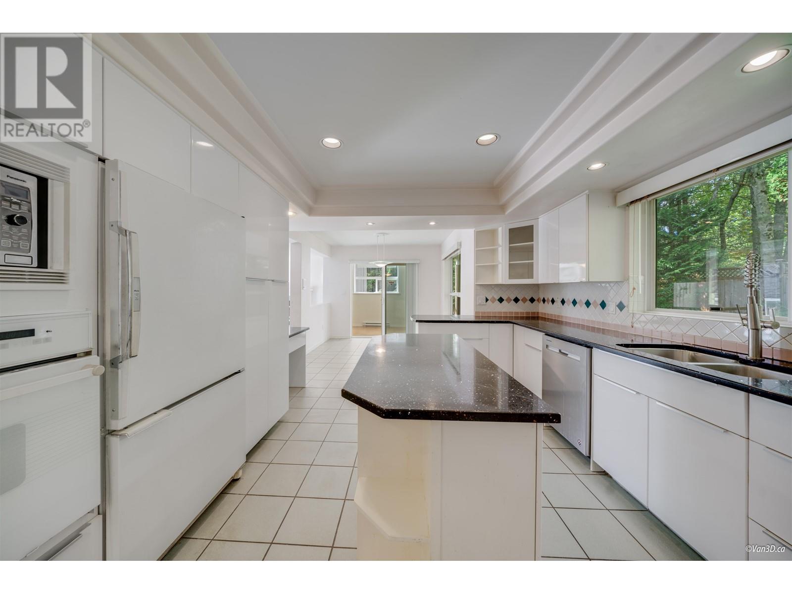 1631 Sundew Place, Coquitlam, British Columbia  V3E 2Y4 - Photo 15 - R2990403