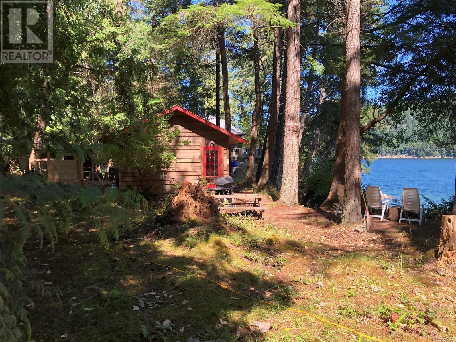 Property at 194 Sockeye Dr image 2