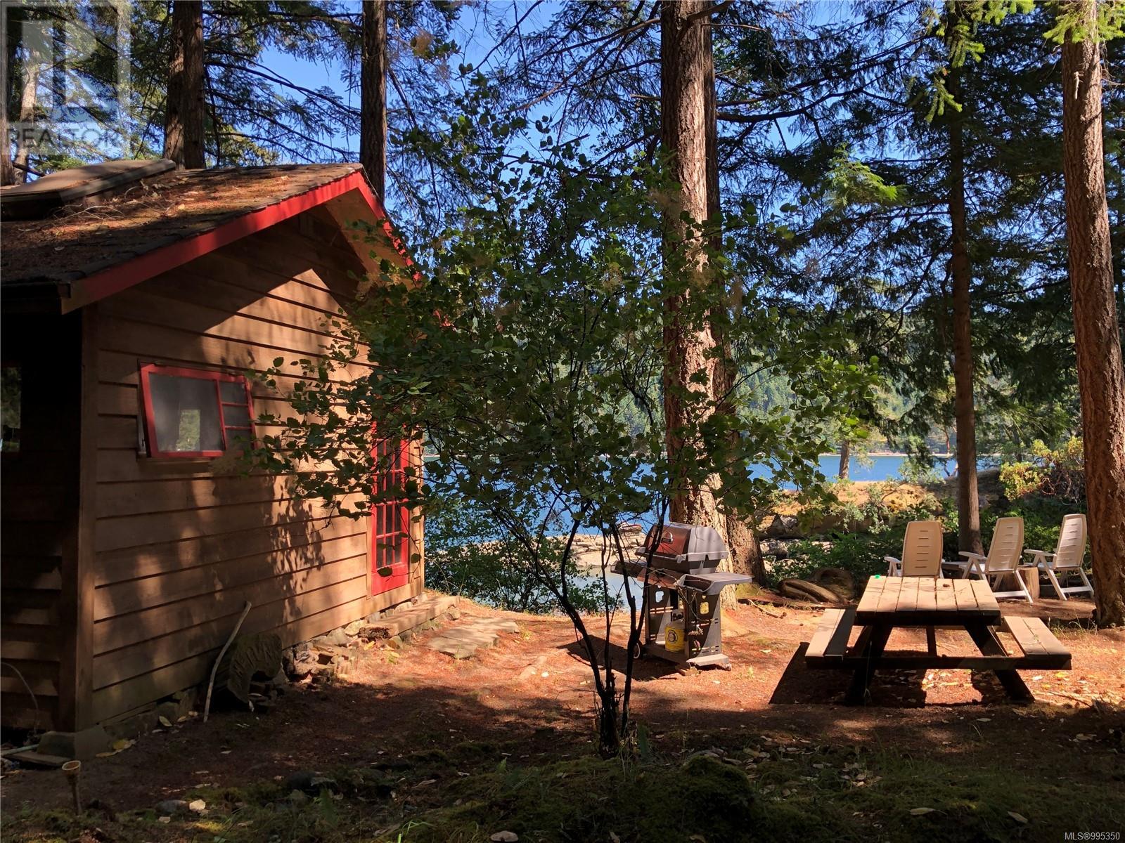 Property at 194 Sockeye Dr image 3