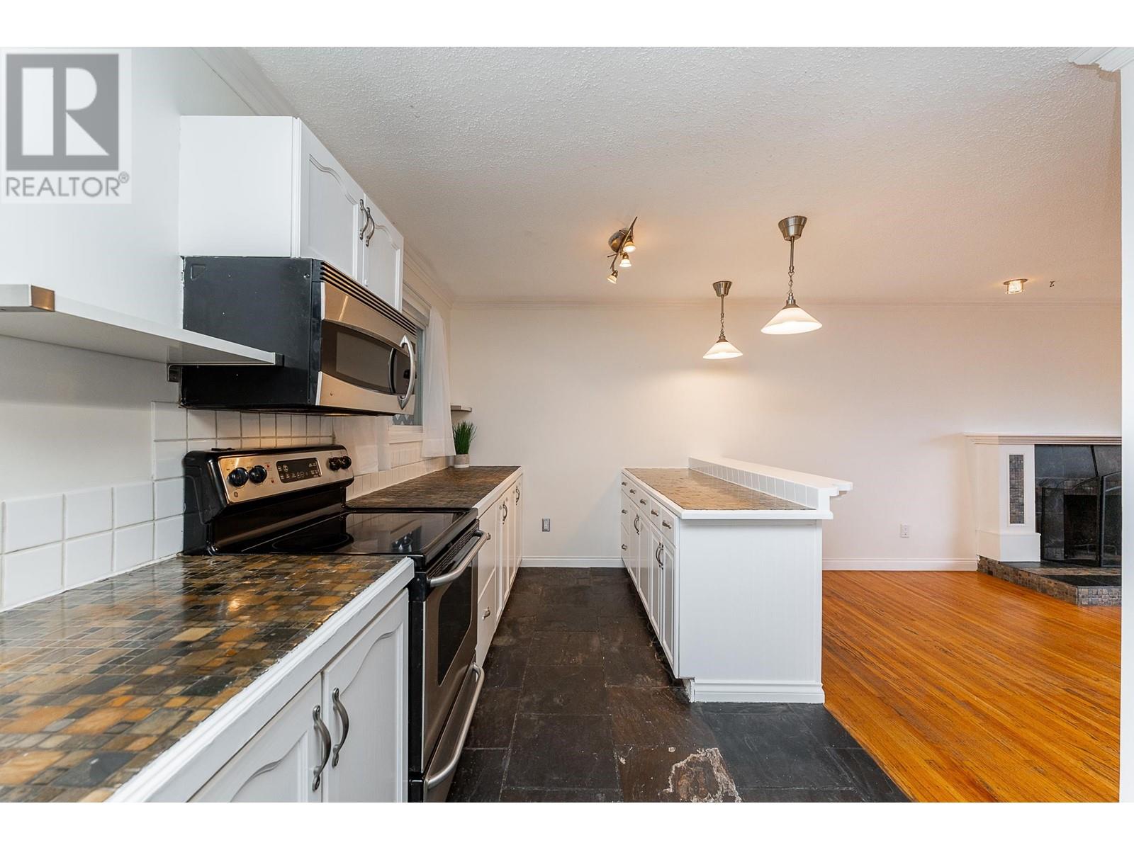 3971 Hamilton Street, Port Coquitlam, British Columbia  V3B 3A8 - Photo 11 - R2990641