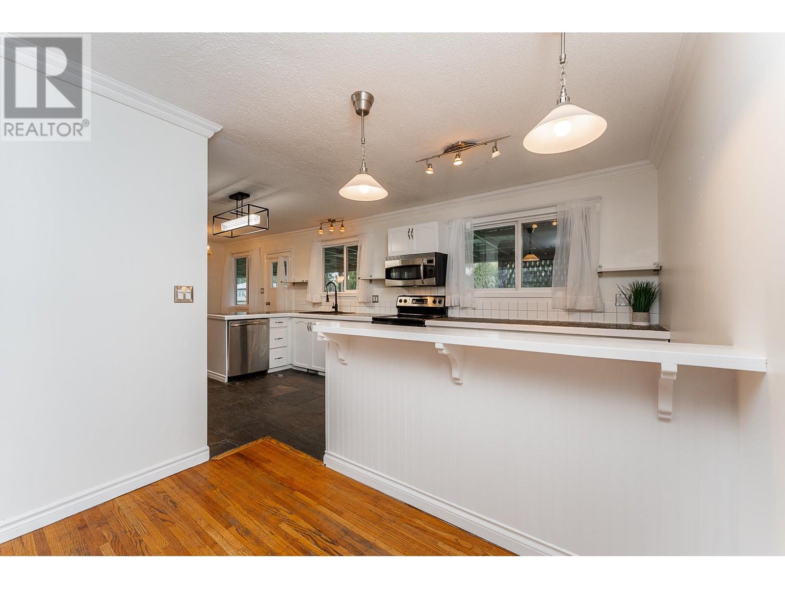 3971 Hamilton Street, Port Coquitlam, British Columbia  V3B 3A8 - Photo 9 - R2990641