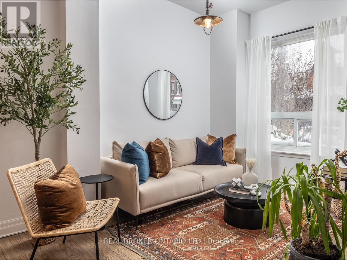Property at 180 LIPPINCOTT STREET image 3