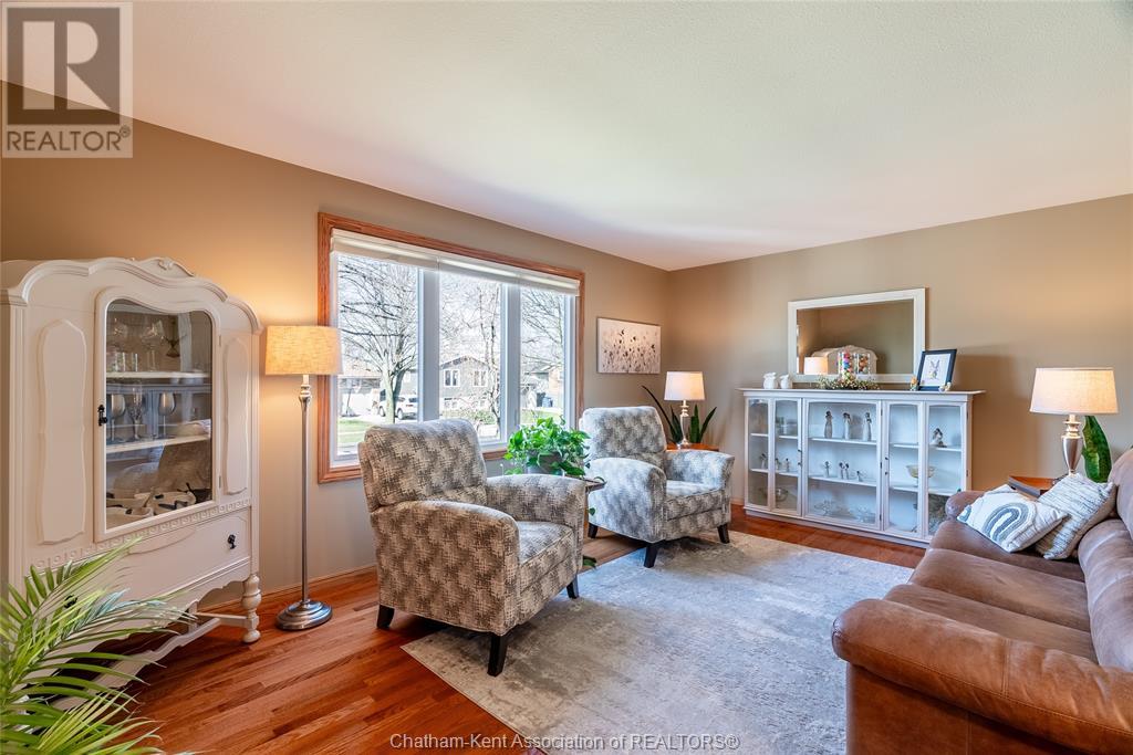 Property at 35 Monarch DRIVE image 5