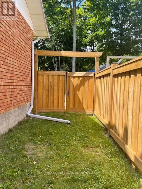 16 Mundy Avenue, Tiny, Ontario  L9M 0B5 - Photo 27 - S12082152