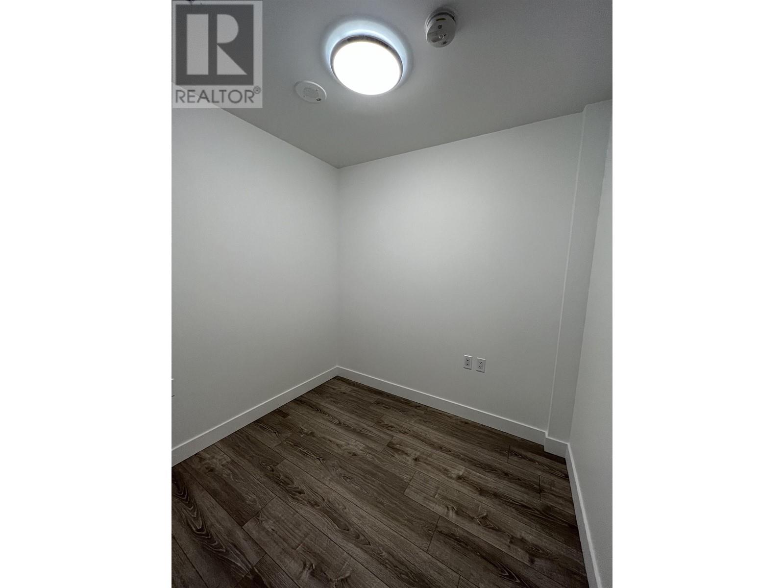 Listing Picture 9 of 27 : 1306 6328 NO. 3 ROAD, Richmond / 烈治文 - 魯藝地產 Yvonne Lu Group - MLS Medallion Club Member