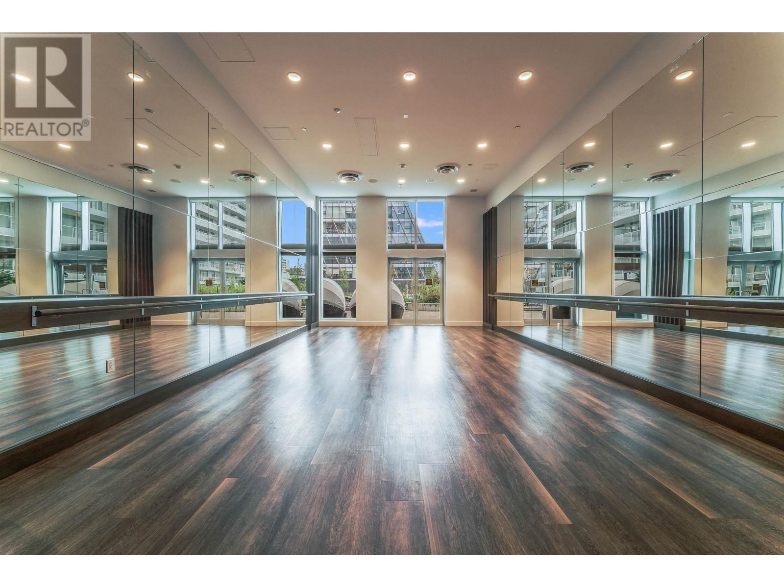 Listing Picture 19 of 27 : 1306 6328 NO. 3 ROAD, Richmond / 烈治文 - 魯藝地產 Yvonne Lu Group - MLS Medallion Club Member