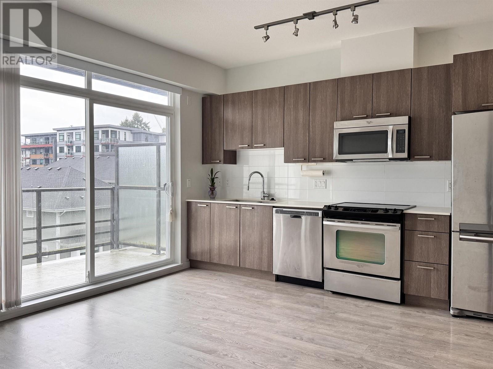 416 617 Smith Avenue, Coquitlam, British Columbia  V3J 0C3 - Photo 3 - R2989129