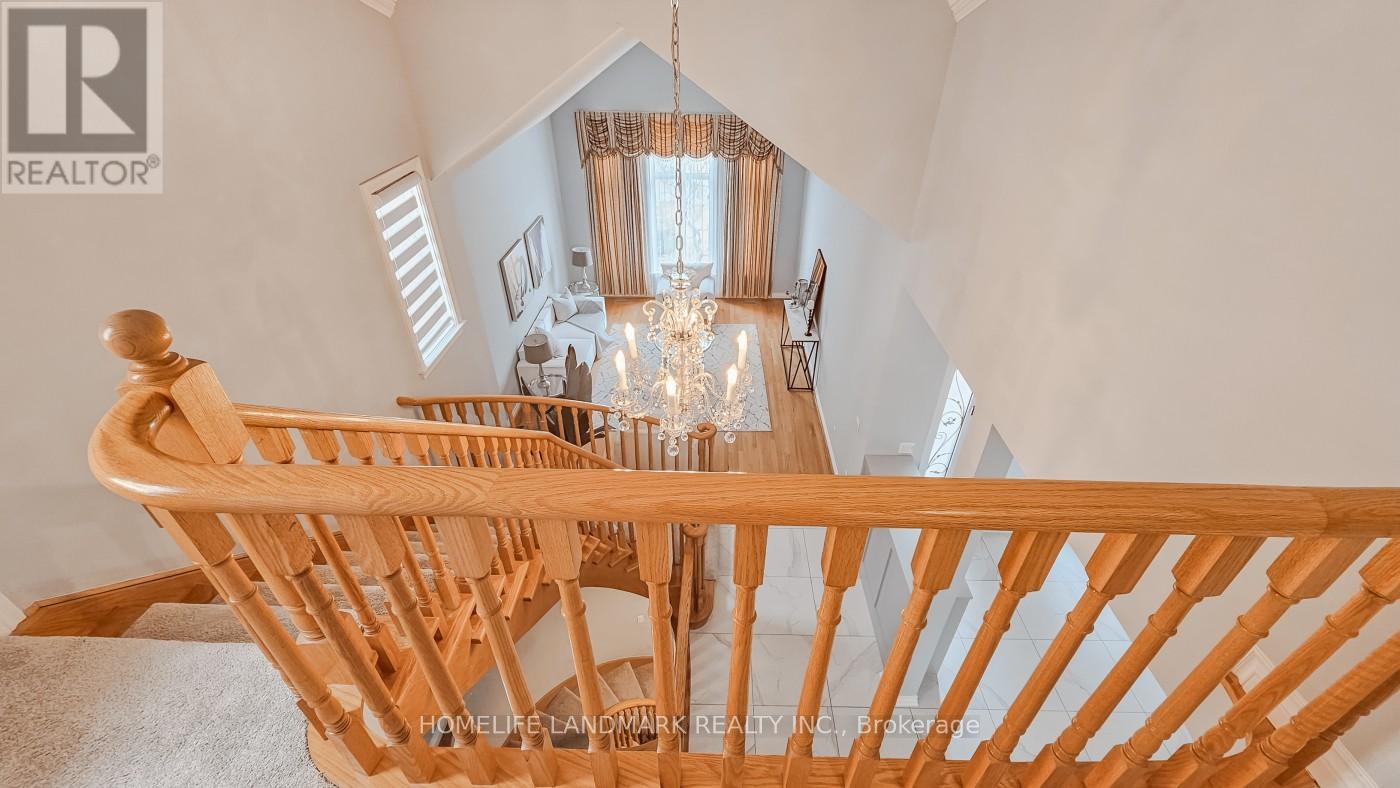 98 Braeside Square, Markham, Ontario  L3R 0A5 - Photo 8 - N12084498