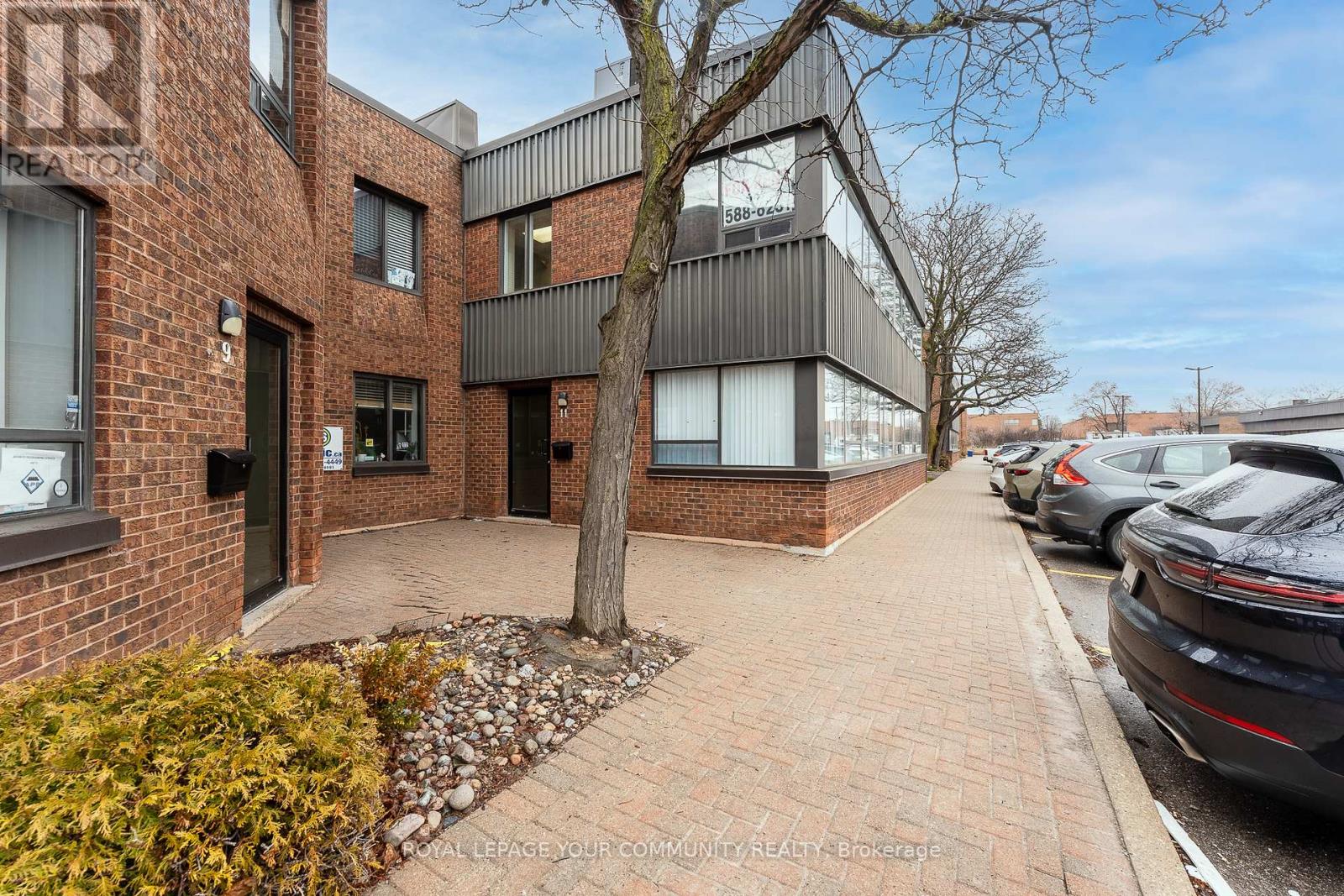 11u - 400 Esna Park Drive, Markham, Ontario  L3R 1G5 - Photo 10 - N12084523