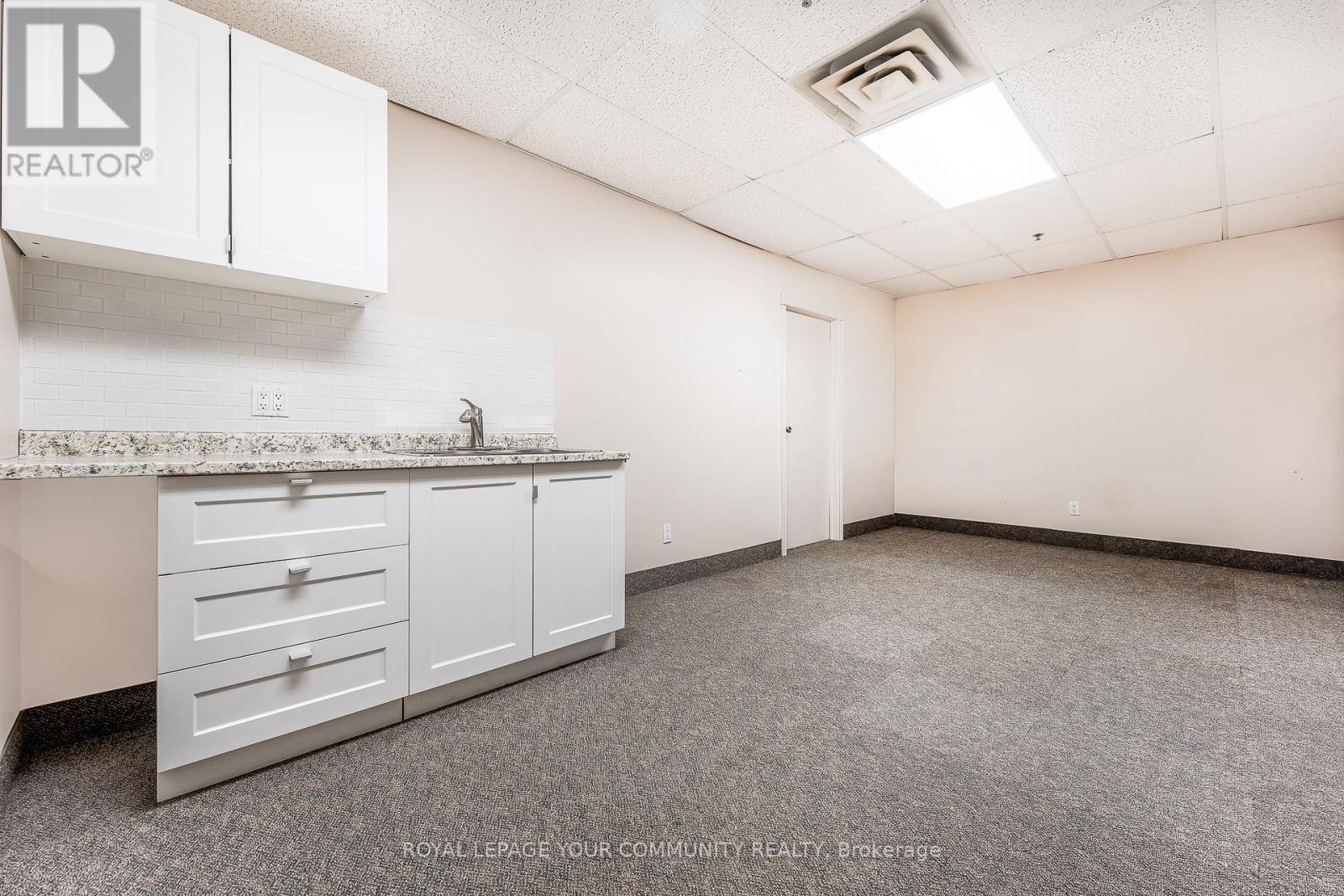 11u - 400 Esna Park Drive, Markham, Ontario  L3R 1G5 - Photo 9 - N12084523