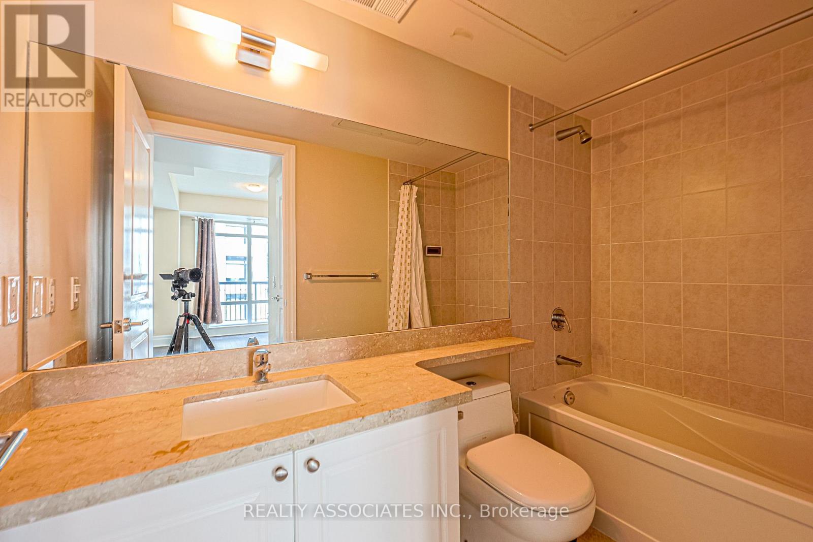 706 - 131 Upper Duke Crescent, Markham, Ontario  L6G 0C9 - Photo 14 - N12084552