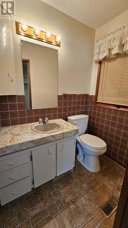 108 1 Avenue Ne, Milk River, Alberta  T0K 1M0 - Photo 22 - A2212045