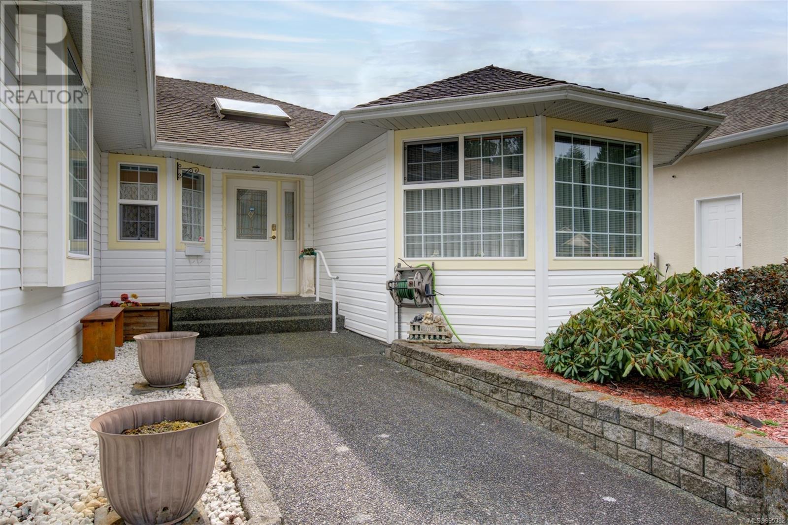 Property at 5915 Oliver Rd image 3