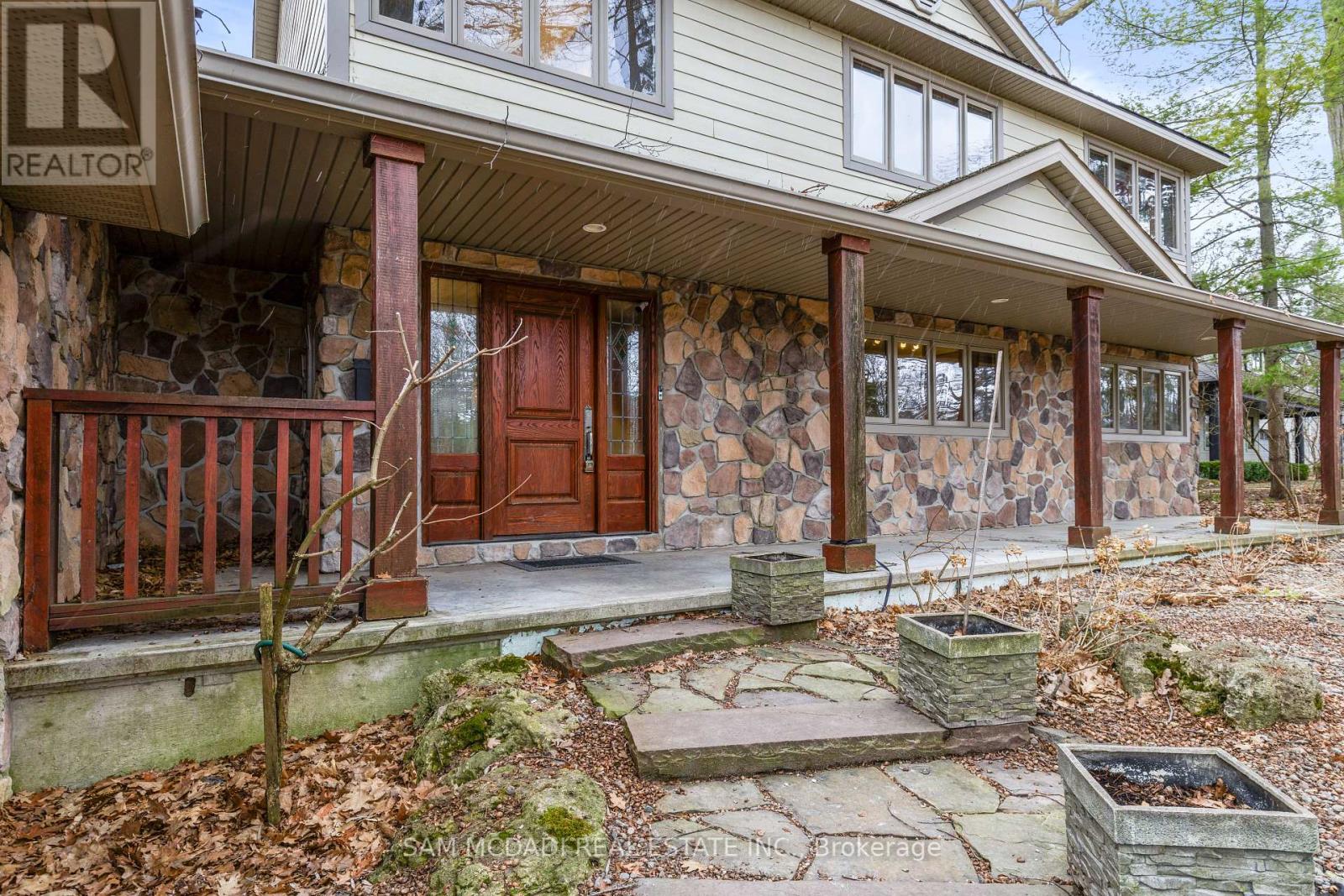 Property at 690 MEADOW WOOD ROAD image 3