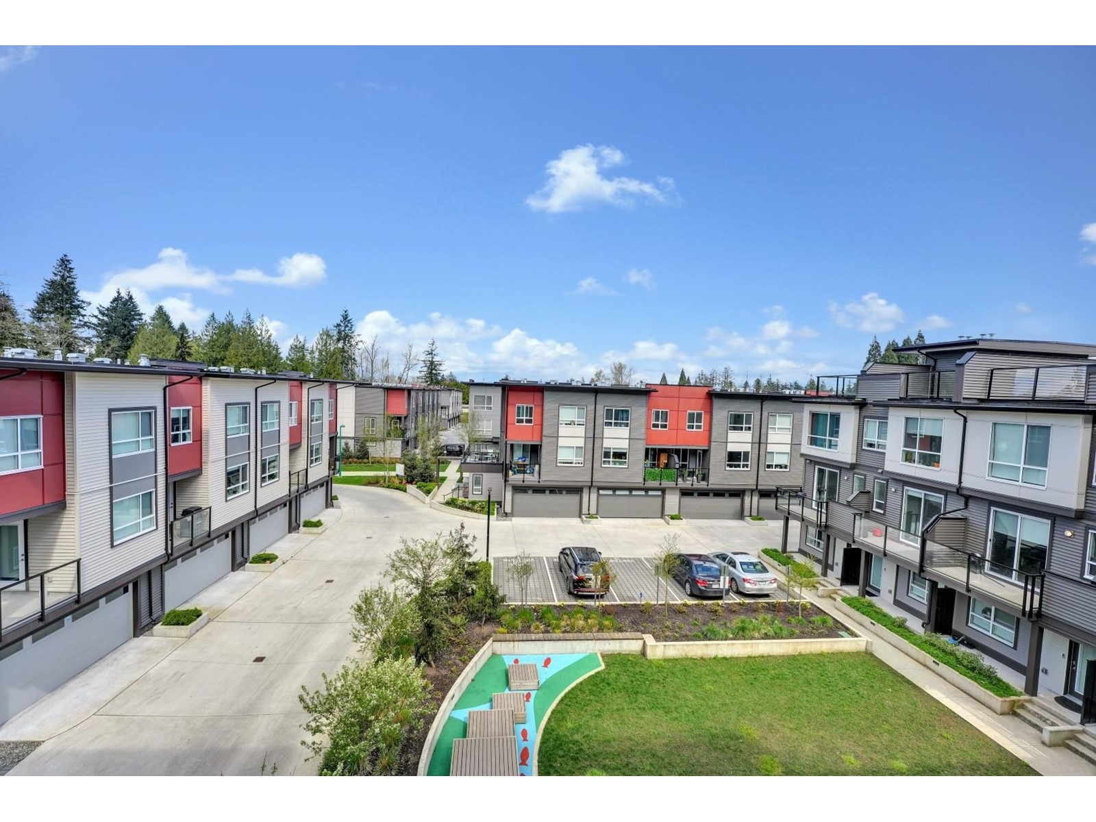 320 18811 72 AVENUE, surrey, British Columbia