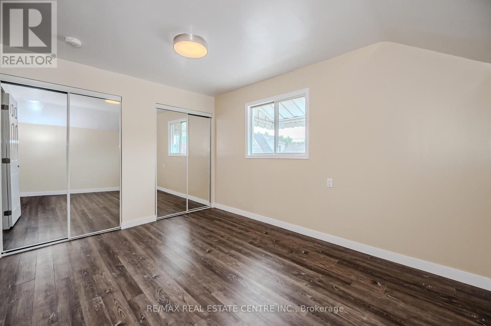 73 Albany Avenue, Hamilton, Ontario  L8H 2H4 - Photo 15 - X12084558