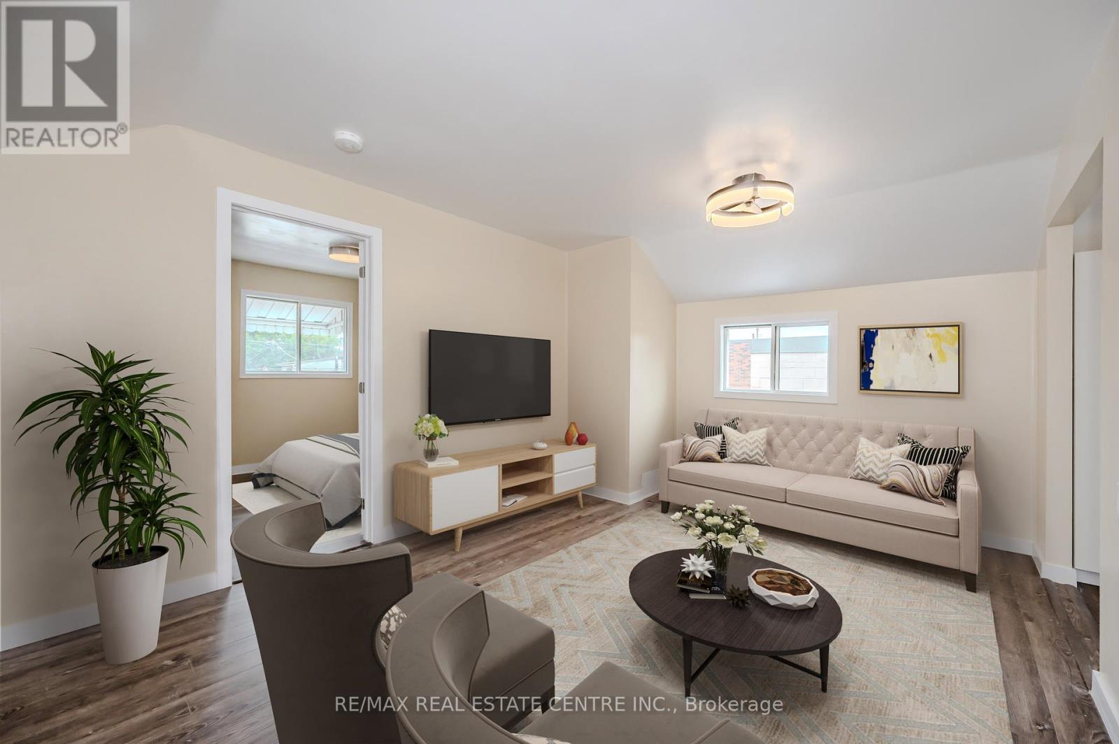 73 Albany Avenue, Hamilton, Ontario  L8H 2H4 - Photo 5 - X12084558