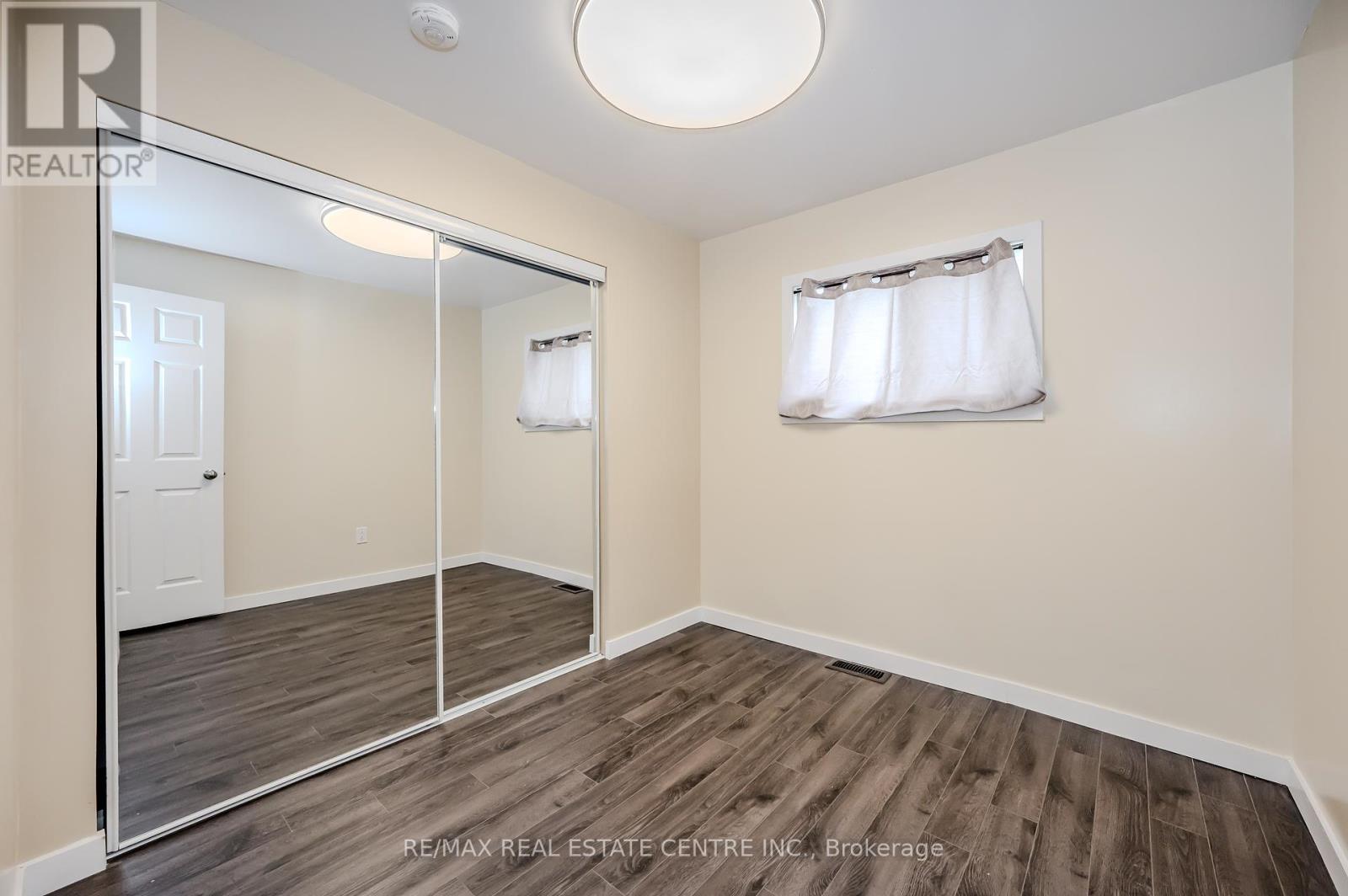 73 Albany Avenue, Hamilton, Ontario  L8H 2H4 - Photo 9 - X12084558