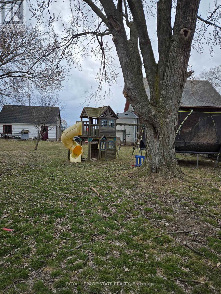 714 Main Street W, Port Colborne, Ontario  L3K 5V4 - Photo 6 - X12084562