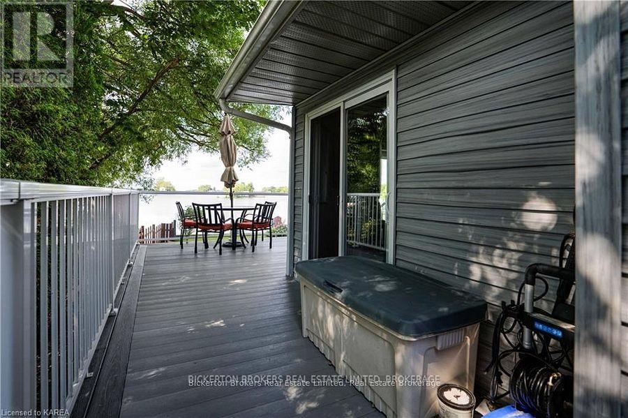13 Sturtivans Lane, Front Of Leeds & Seeleys Bay, Ontario  K7G 2V4 - Photo 31 - X12084579