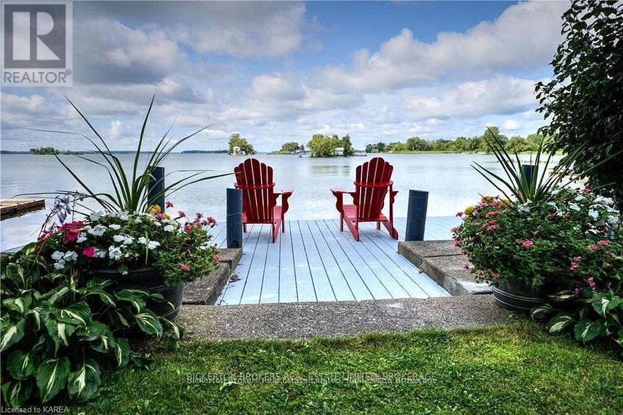 13 Sturtivans Lane, Front Of Leeds & Seeleys Bay, Ontario  K7G 2V4 - Photo 35 - X12084579